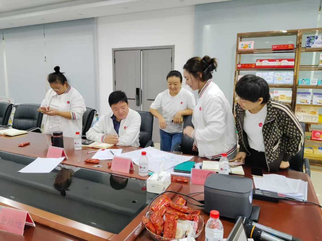 广东德乐赋能东莞乐盟食品系列课程之“自我发展与管理能力提升”培训学习
