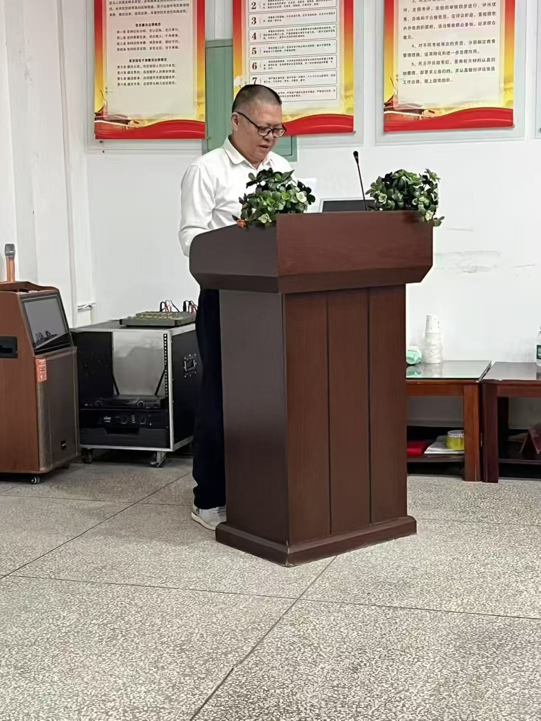 热烈祝贺郑州市冠达食品有限公司管理升级启动大会隆重召开